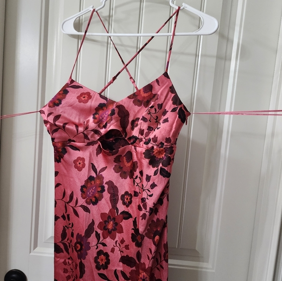 House of Harlow 1960 satin floral dress - Picture 9 of 12